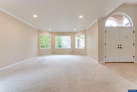 875 Sand Avenue Eugene OR 97401