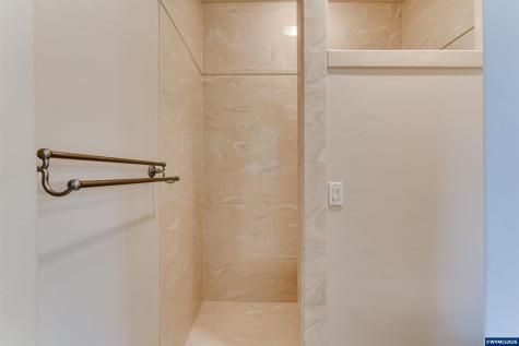 875 Sand Avenue Eugene OR 97401
