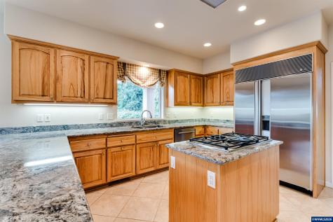 875 Sand Avenue Eugene OR 97401