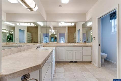 875 Sand Avenue Eugene OR 97401