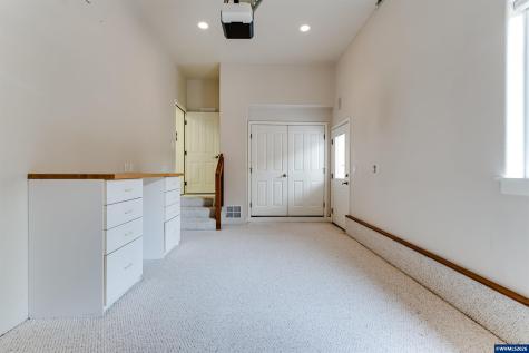 875 Sand Avenue Eugene OR 97401