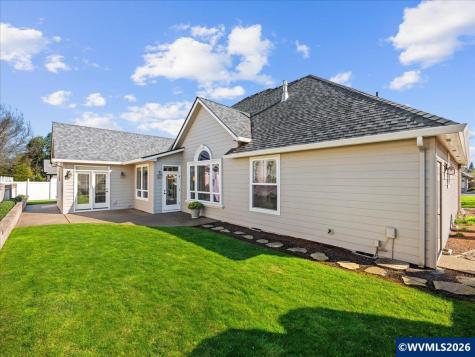1683 Olympia Court NW Salem OR 97304