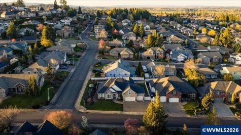 1683 Olympia Court NW Salem OR 97304