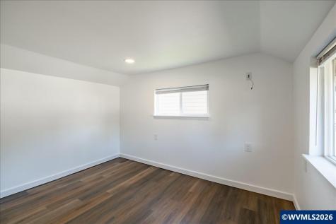 1649 Elm Street Sweet Home OR 97386