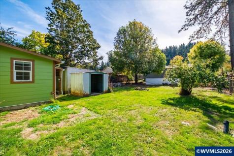 1649 Elm Street Sweet Home OR 97386