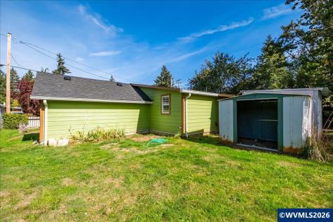 1649 Elm Street Sweet Home OR 97386