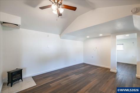 1649 Elm Street Sweet Home OR 97386