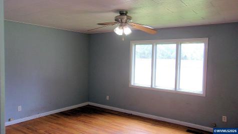 944 5th Street Lyons OR 97358