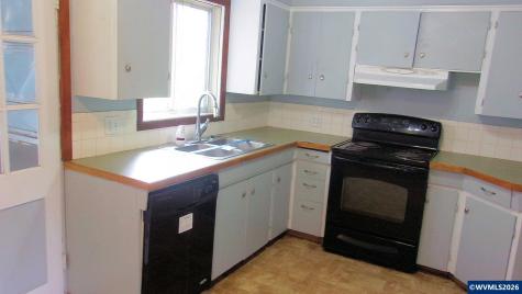 944 5th Street Lyons OR 97358
