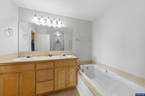 415 NW Viola Street Sheridan OR 97378