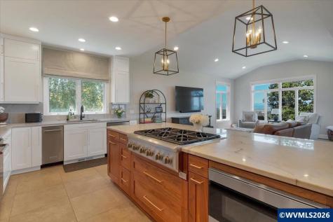 3965 Croisan Mountain Drive S Salem OR 97302