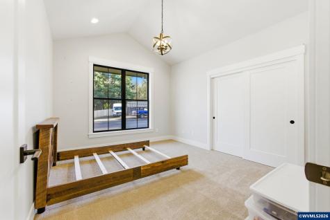 3694 View Top Lane SE Turner OR 97392