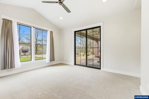 3694 View Top Lane SE Turner OR 97392