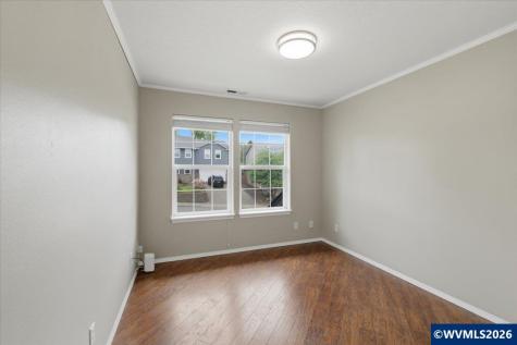 946 Reagan Avenue NW Salem OR 97304