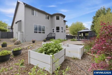 946 Reagan Avenue NW Salem OR 97304