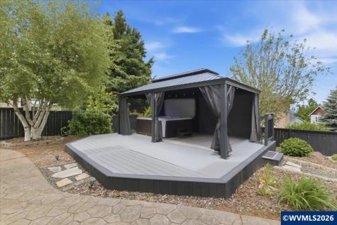 946 Reagan Avenue NW Salem OR 97304