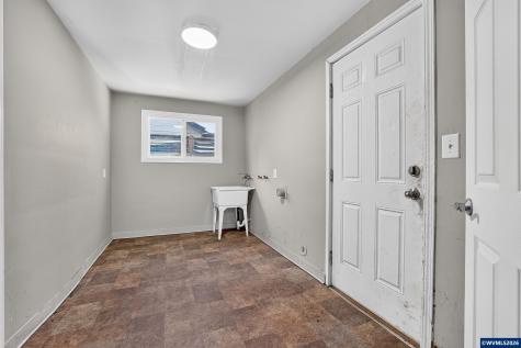 767 Browning Avenue S Salem OR 97302