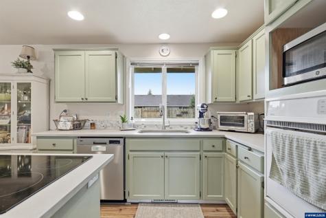 6495 Honeywood Court NE Keizer OR 97303