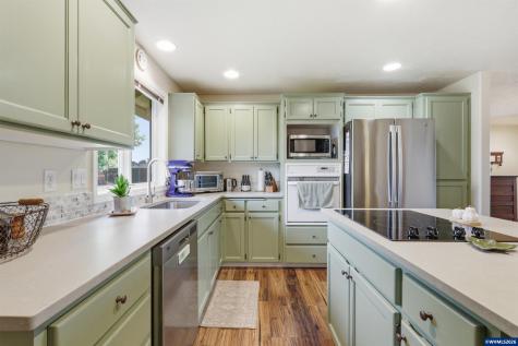 6495 Honeywood Court NE Keizer OR 97303