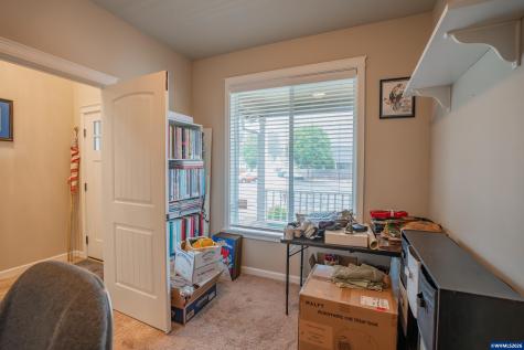 1013 Robbins Court Lebanon OR 97355