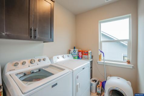 1013 Robbins Court Lebanon OR 97355