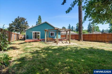 1608 9th Avenue Sweet Home OR 97386