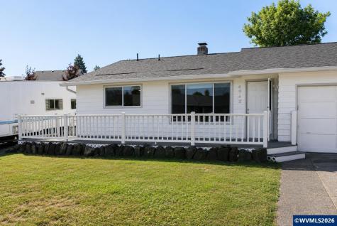 4942 Oak Park Drive NE Salem OR 97305