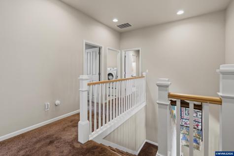 2516 Laura Vista Drive NW Albany OR 97321