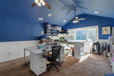 2516 Laura Vista Drive NW Albany OR 97321