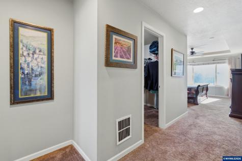 2516 Laura Vista Drive NW Albany OR 97321