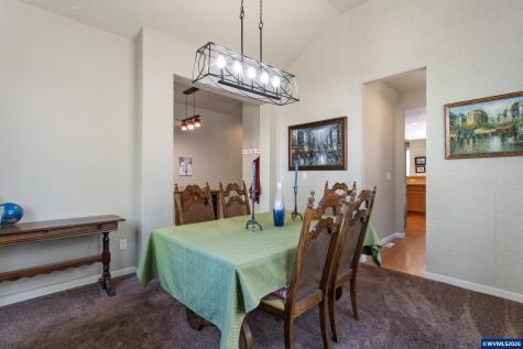 2516 Laura Vista Drive NW Albany OR 97321