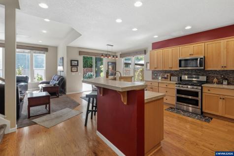 2516 Laura Vista Drive NW Albany OR 97321