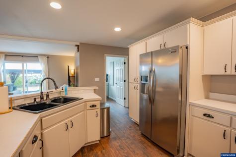 2147 Steelhead Court Lebanon OR 97355