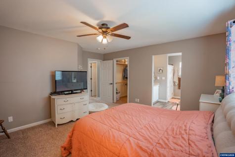 2147 Steelhead Court Lebanon OR 97355