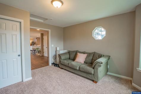 2147 Steelhead Court Lebanon OR 97355