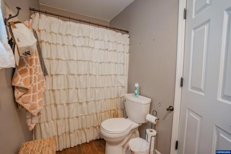 2147 Steelhead Court Lebanon OR 97355