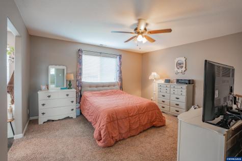 2147 Steelhead Court Lebanon OR 97355