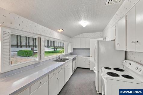 2610 Skopil Avenue S Salem OR 97302