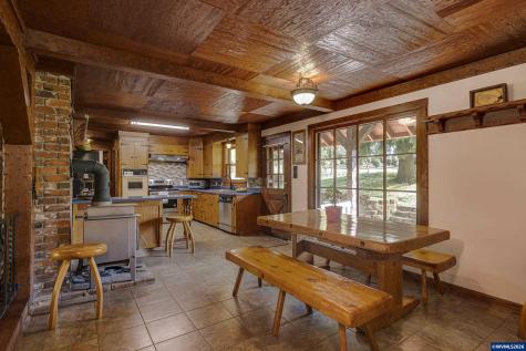 24680 N Santiam Highway SE Lyons OR 97358