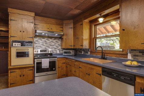 24680 N Santiam Highway SE Lyons OR 97358