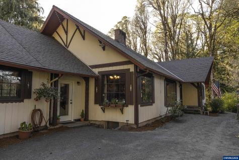 24680 N Santiam Highway SE Lyons OR 97358