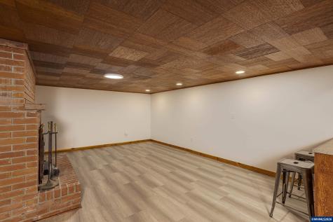 24680 N Santiam Highway SE Lyons OR 97358