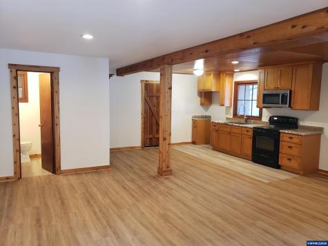 24680 N Santiam Highway SE Lyons OR 97358