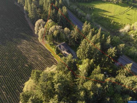 24680 N Santiam Highway SE Lyons OR 97358