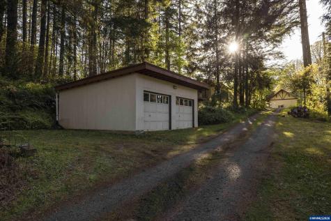 24680 N Santiam Highway SE Lyons OR 97358