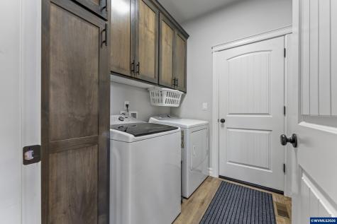 1786 Ammon Street NW Salem OR 97304