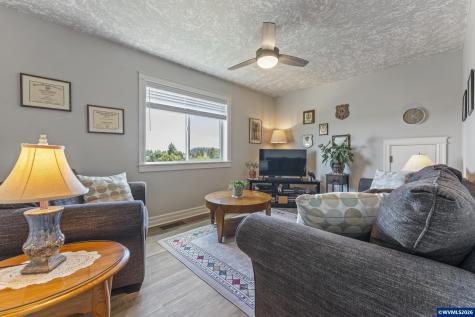 1786 Ammon Street NW Salem OR 97304