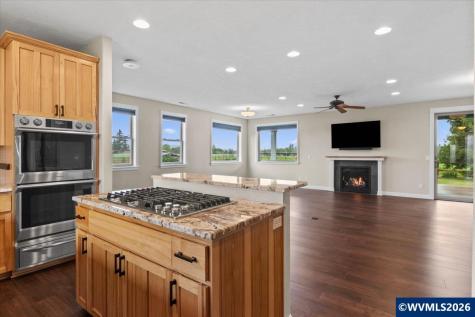 9864 Hoffman Road Monmouth OR 97361
