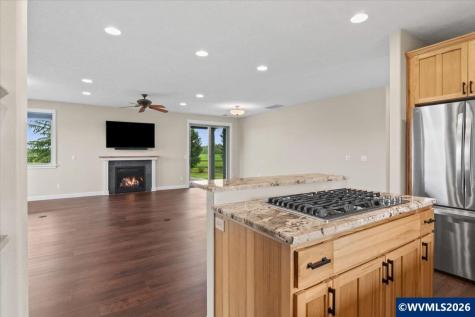 9864 Hoffman Road Monmouth OR 97361