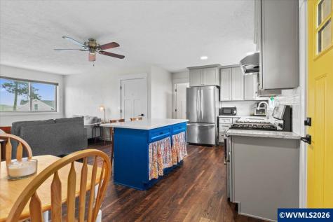 9864 Hoffman Road Monmouth OR 97361